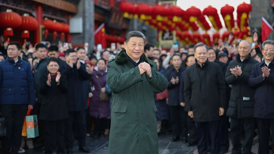 春节足迹里的为民情怀