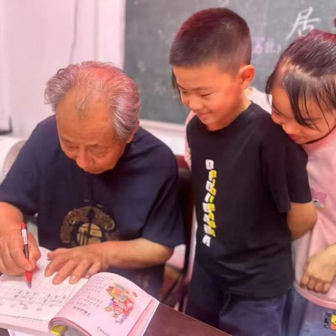 心有所“暑” 不负所“托” ——江苏省徐州市铜山区关工委联合团区委举办公益暑托班20个