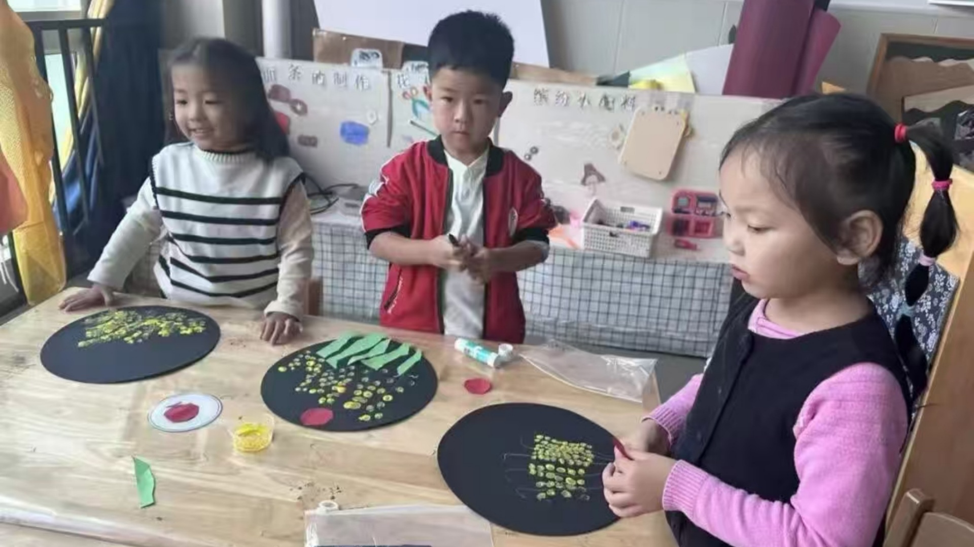 量“粒”而行 不负好“食”光——江苏省徐州市铜山区娇山湖幼儿园关工委开展世界粮食日系列教育活动