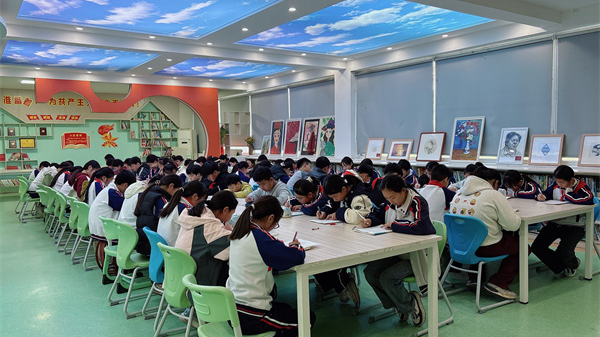 探索科学奥秘 争做知识达人——江苏省徐州市铜山区房村镇中心小学关工委举办六年级科学知识竞赛活动