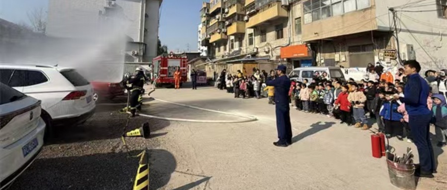 我是小小“消防员” 消防知识记心间——江苏省徐州市铜山区大彭镇关工委联合中心幼儿园开展消防安全知识宣讲活动