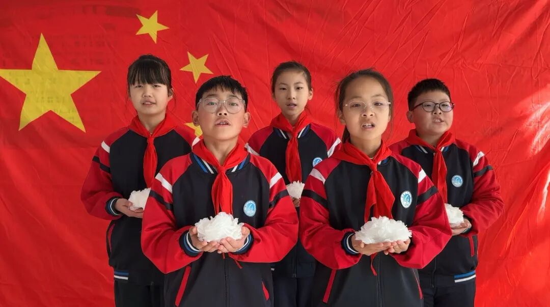 寸寸山河梦 昭昭赤子心——山东省临沂市河东区八湖镇柴河小学以“寸寸山河梦，昭昭赤子心”为主题，开展系列主题教育