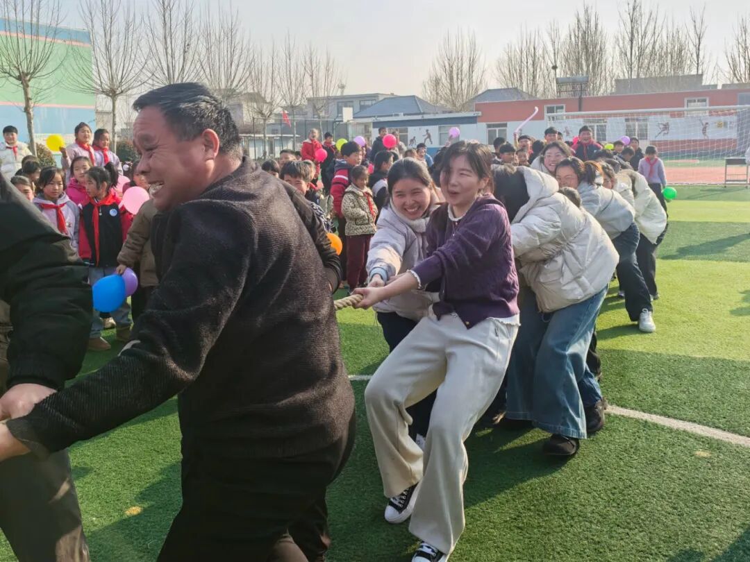 山东省临沂市河东区八湖镇柴河小学“师生同跃·福启新元”暨师生趣迎元旦特色活动火热开场