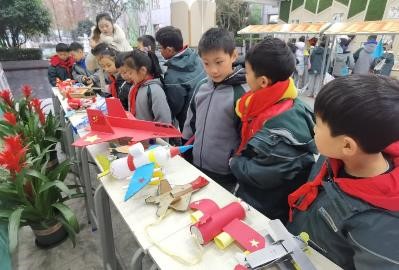 1704873204724146.jpg 1704873204724146.jpg