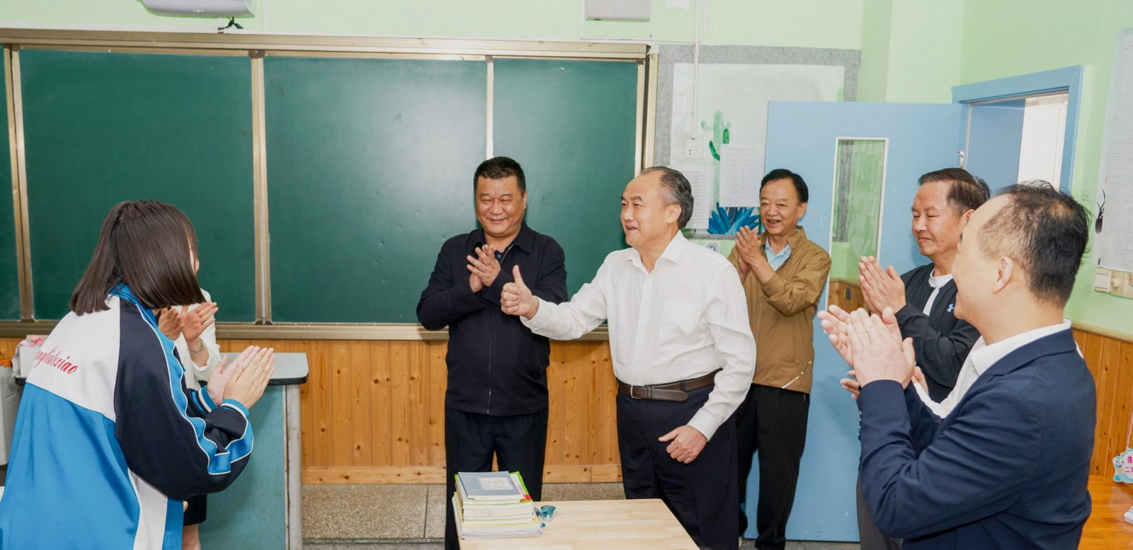 1714113107460640.jpg 111.jpg