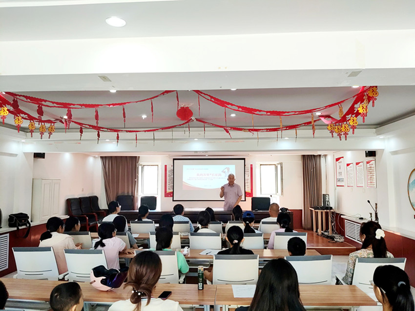 烽火记忆照童心——内蒙古自治区赤峰市元宝山区西城街道新天地社区用“老故事+新形式”礼赞抗战胜利80载