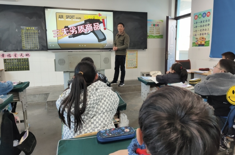 江苏省南通市如东县曹埠镇站校联合开展“3·15”消费者权益保护主题教育活动