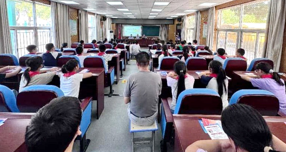 法治护航  伴你成长