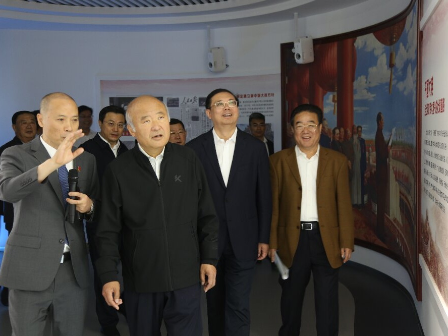 山东省关工委常务副主任张少军同志一行到济宁调研