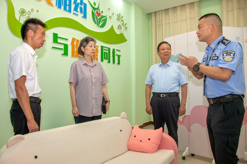 湖南省关工委到吉首市调研关心下一代工作