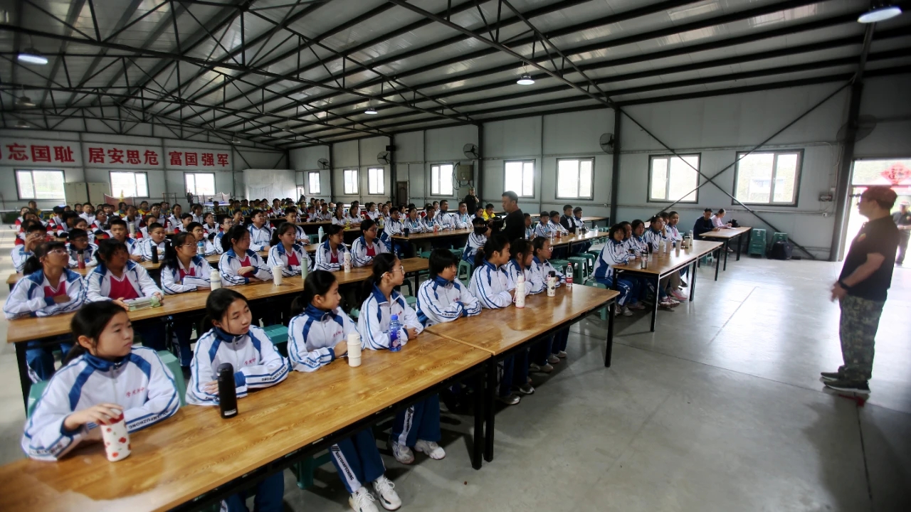 辽宁省抚顺市关工委联合相关部门举办国防教育公益研学体验活动