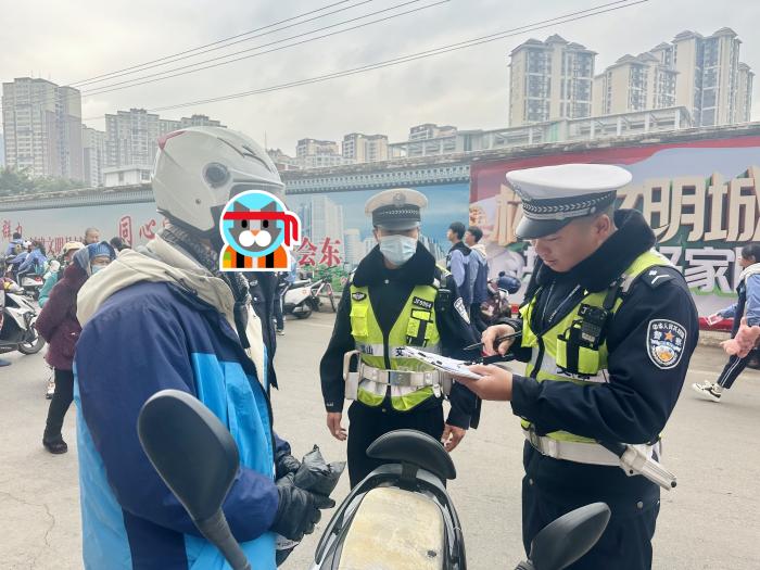 会东县开展中小学生违法驾驶电动摩托车、电动自行车整治行动