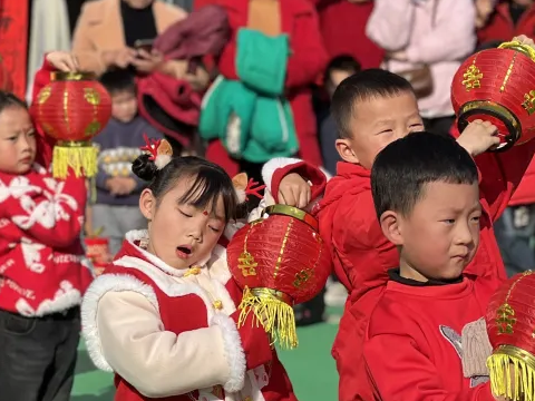 江西抚州崇仁：开展“民俗集结号 庙会迎新年”活动