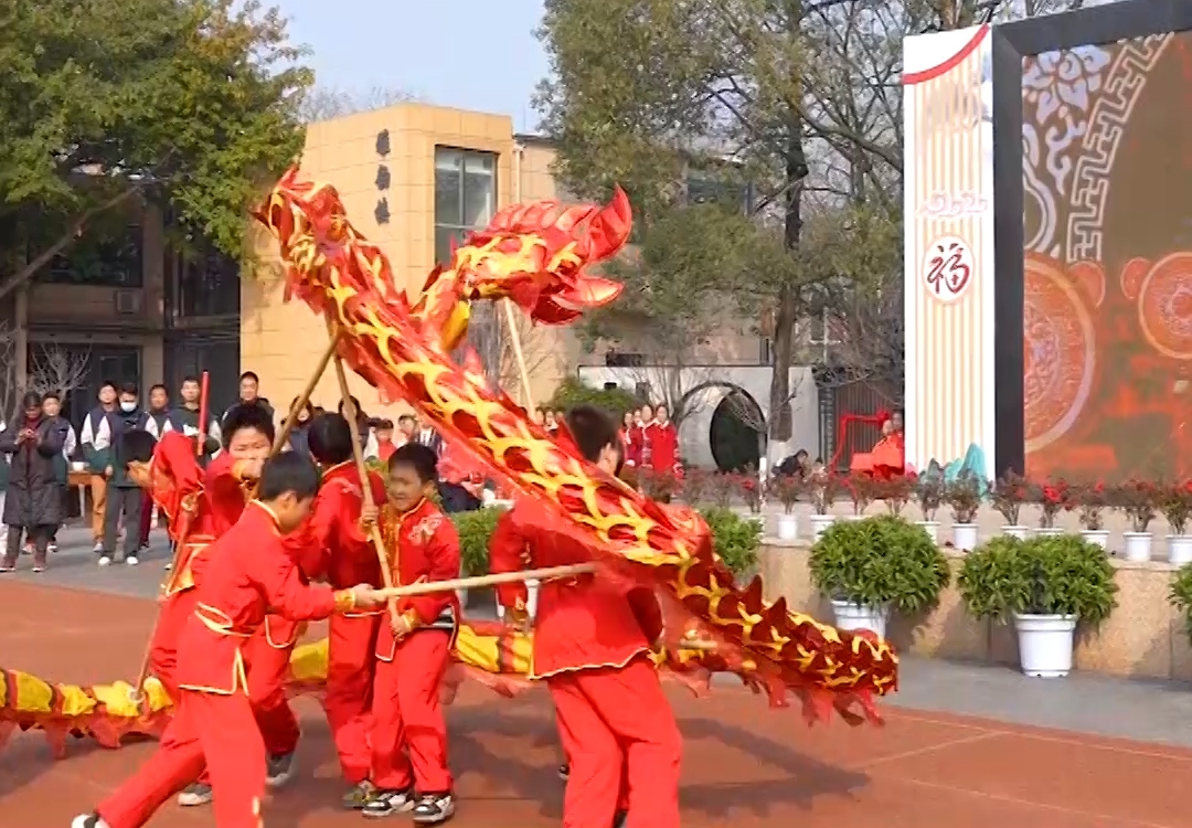 《关爱未来》134期：成都天回实验小学传承中国文化“庙”趣横生