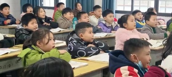 江西抚州崇仁：开展“创文明卫生城市 建文明卫生校园”宣传活动