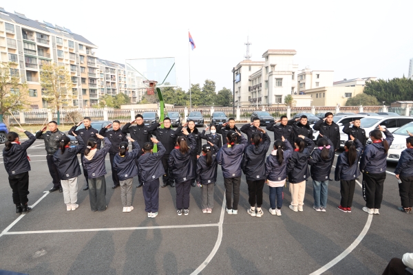 浙江省杭州市富阳区场口镇关工委开展“感受警魂，与我‘童’行”活动