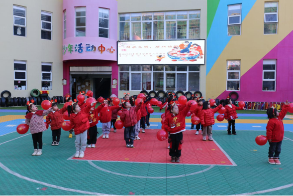 四川省凉山州盐源县幼儿园关工委开展“传承文明，腊八话粥”主题活动