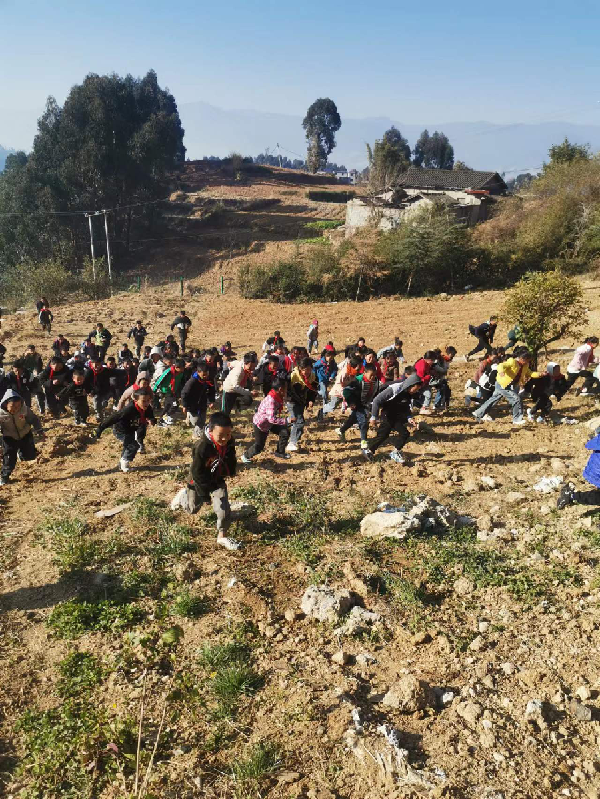 四川省凉山州喜德县开展防山体滑坡安全疏散应急宣讲演练