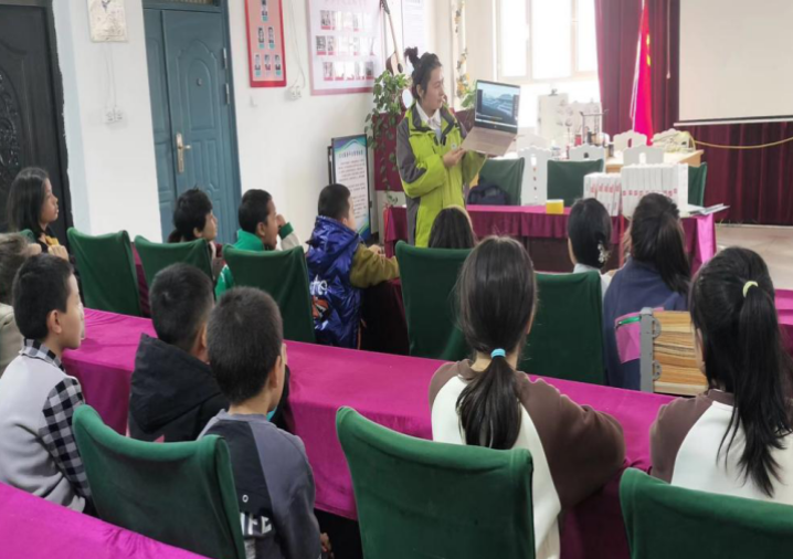 新疆喀什地区关工委用心用情呵护青少年心理健康