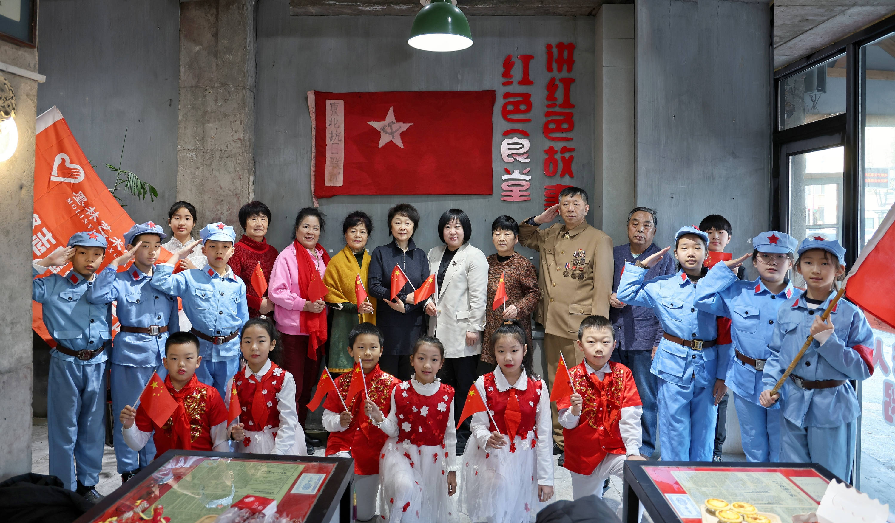 黑龙江省牡丹江市东安区墨林艺术学校关工委：让“红色七星”的故事代代相传