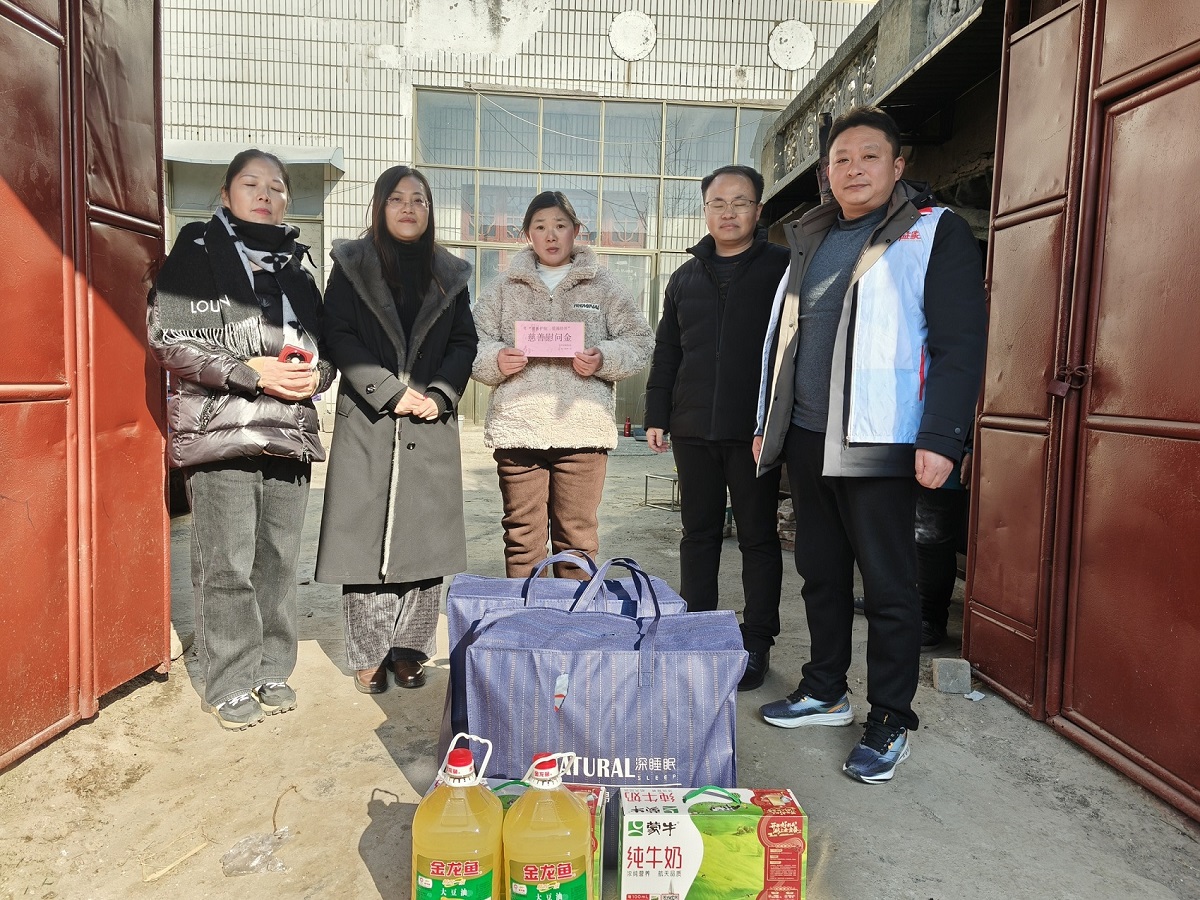 江苏徐州经开区徐庄镇王桥村关工委：“情暖新春 共护未来”困境儿童走访慰问活动
