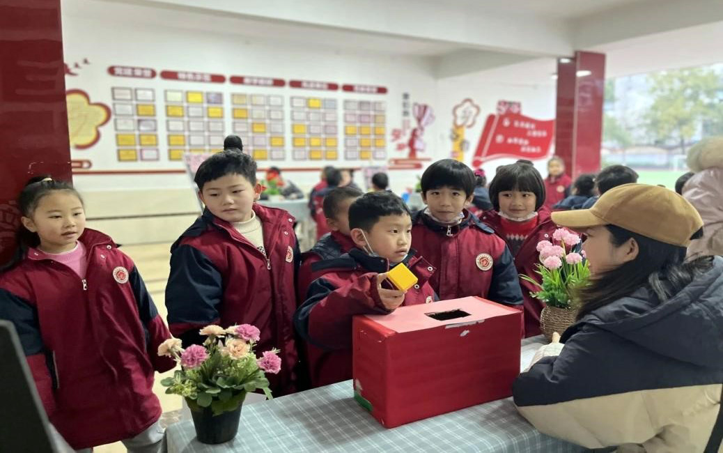 湖南吉首市谷韵民小关工委：乐享童年 趣味游考