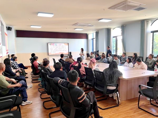 家园同心筑桥梁，携手共育新苗壮——四川省凉山州宁南县机关幼儿园关工委圆满召开2026年春季学期家长会