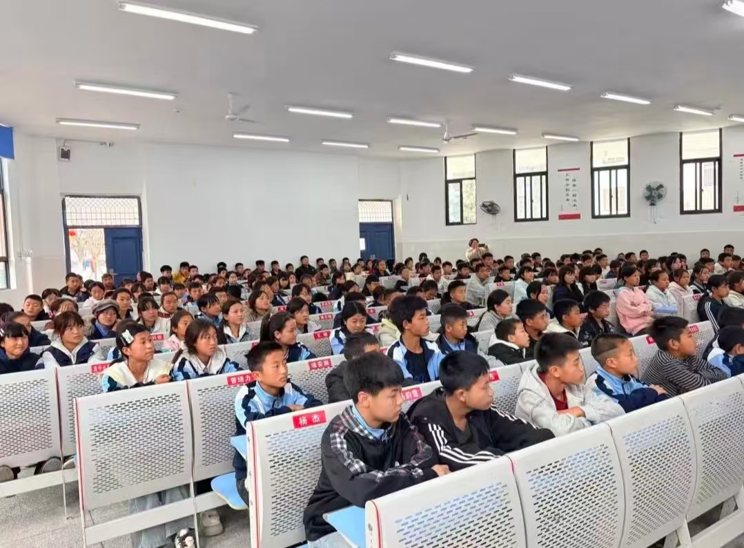 四川省凉山州西昌市关工委“五老”宣讲团开展预防未成年犯罪主题宣讲活动