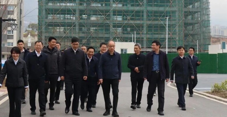 中央纪委国家监委驻三峡集团纪检监察组组长蔡亭英一行莅临四川省凉山州雷波三峡中学调研指导