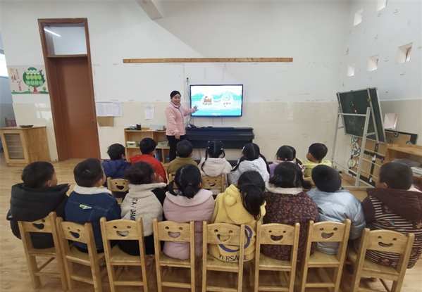 春雨为伴，安全“童”行——江苏省徐州市铜山区汉王镇刘庄幼儿园关工委开展开学安全第一课主题教育活动