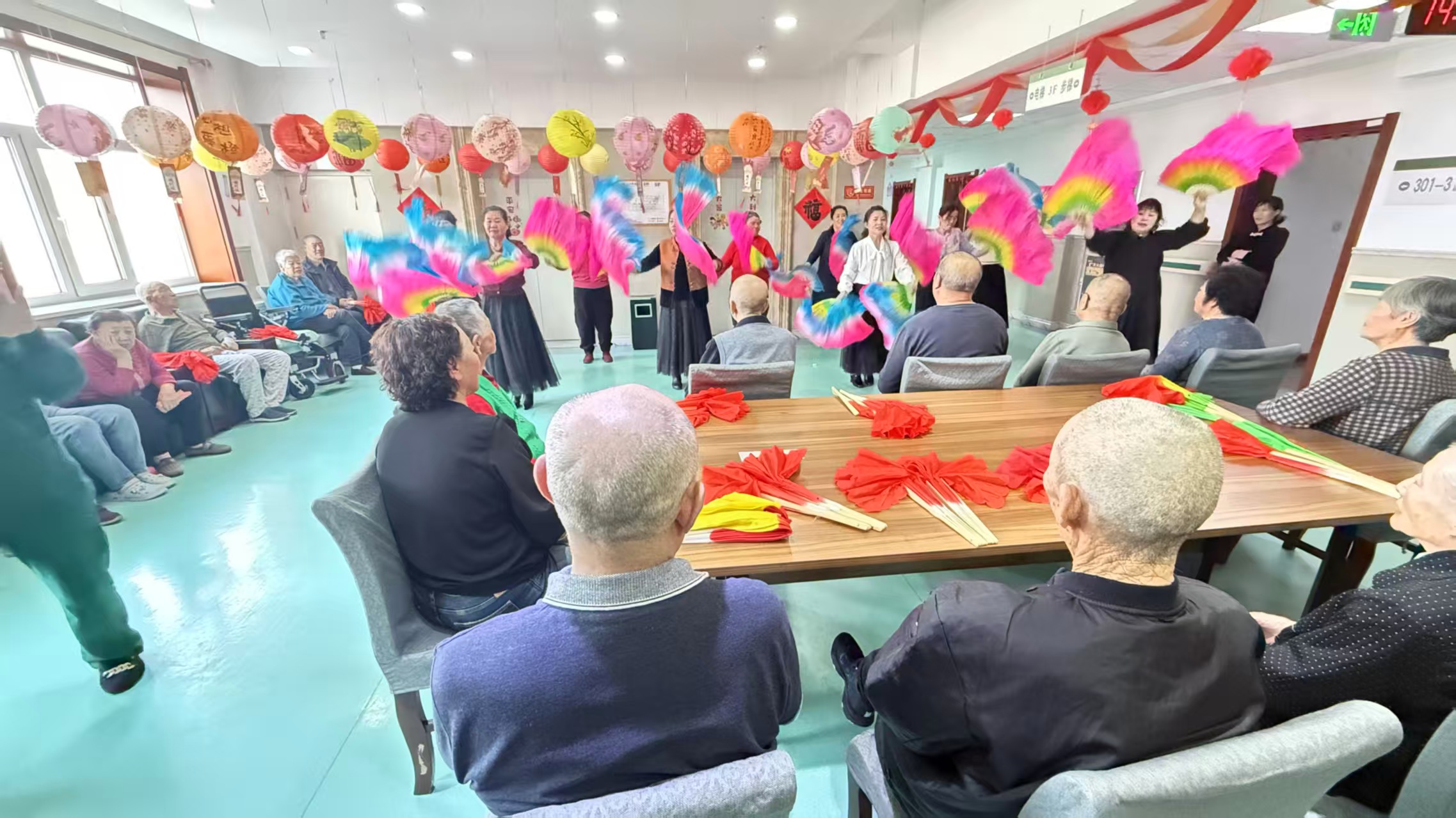 龙抬头暖意浓 敬老情润心田——黑龙江省牡丹江市绥芬河市阜宁镇谷盈社区党委、关工委开展二月二系列敬老爱老活动