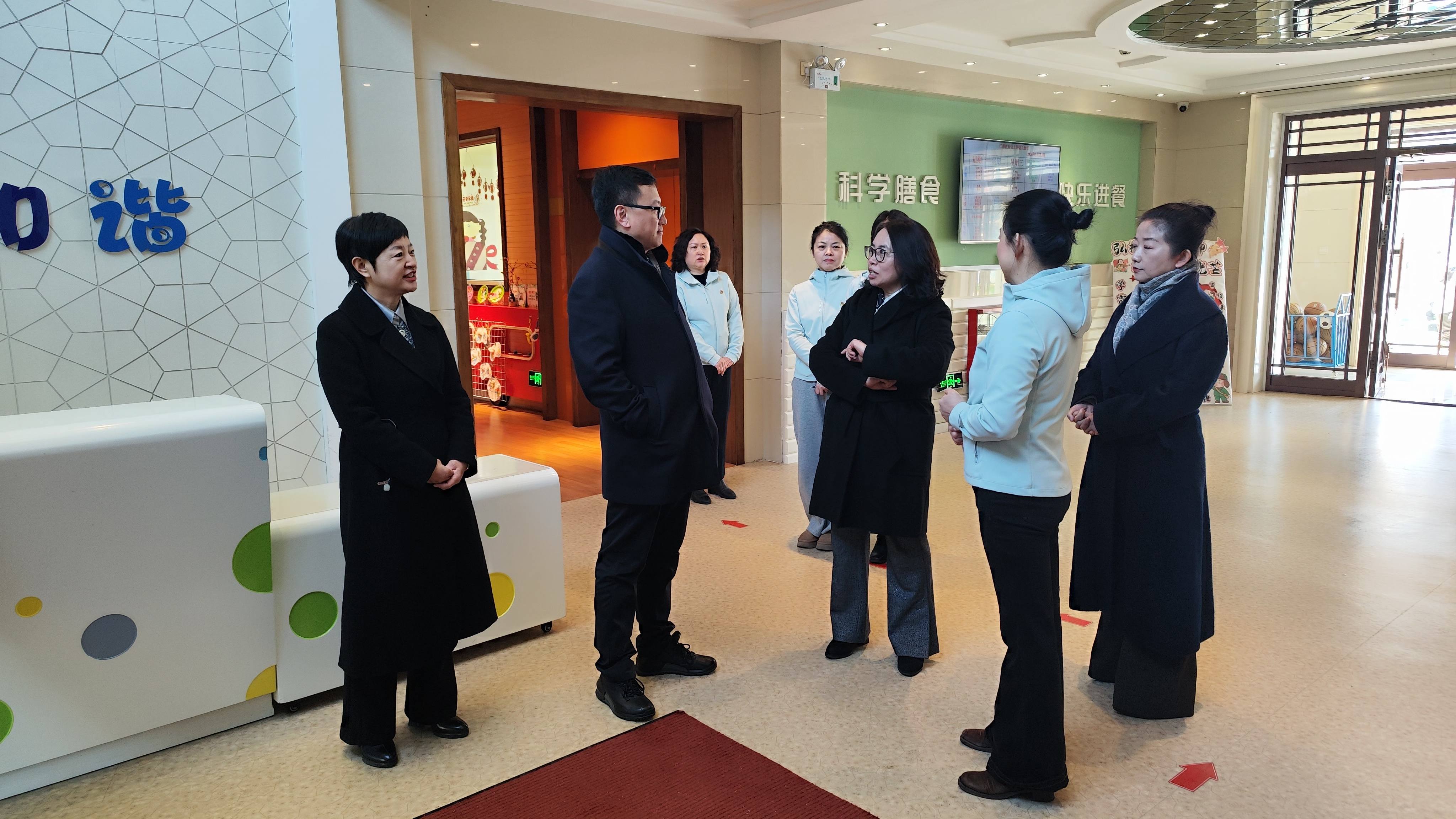 黑龙江省牡丹江市江南教育幼儿园关工委迎接省政府妇儿工委“两纲”实施中期预评估
