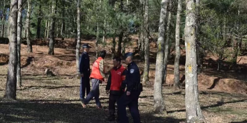 四川省凉山州布拖县开展森林草原防灭火专项巡查·筑牢生态安全屏障
