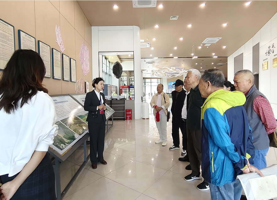 四川省攀枝花市东区关工委召开2026年第一次办公会议暨调研学习会议