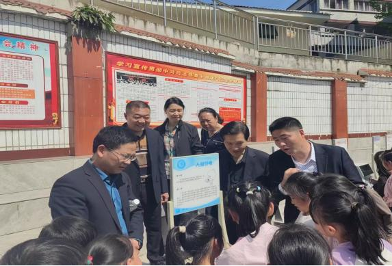 科技下乡传薪火 童心探知向未来——四川省宜宾市筠连县关工委助力宜宾市科技馆开展科技进校园活动