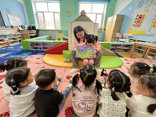 黑龙江省穆棱市艺校幼教中心关工委 开展“书香润童心，阅读伴成长”世界读书日主题实践活动