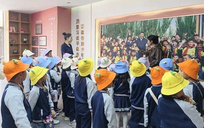 新疆维吾尔自治区喀什地区疏附县关工委加强“三教育一关爱”助力青少年健康成长