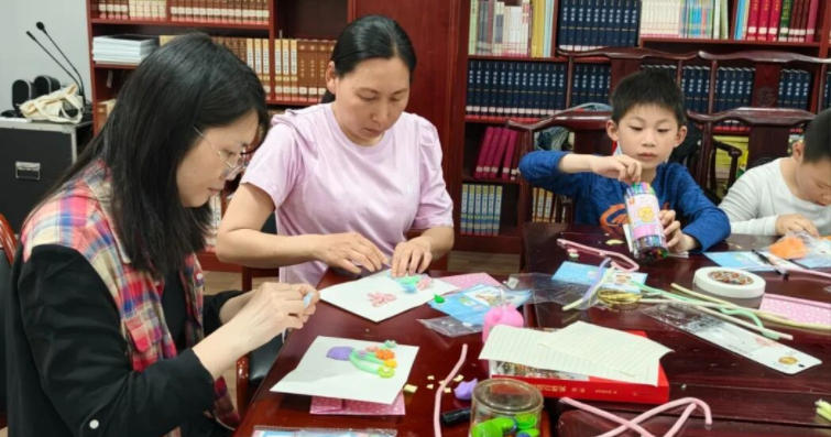 江西省抚州市崇仁县：开展“温情五月·爱在手心”母亲节主题活动