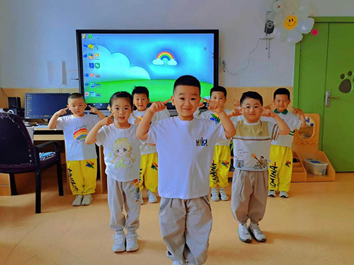 呵护明亮双眼 守护精彩“视”界——黑龙江省穆棱市教育中心幼儿园开展爱眼护眼主题活动