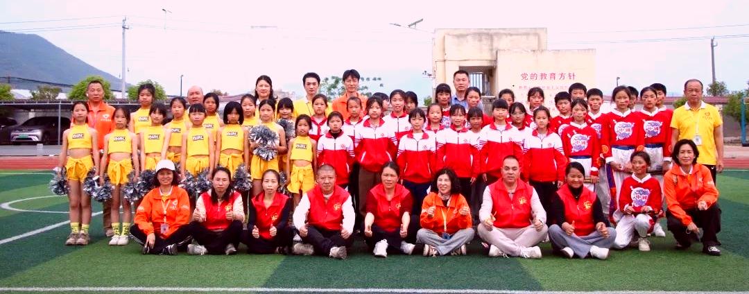 东莞市向日葵服务队情暖江西省赣州市于都县车溪乡中心小学关工委