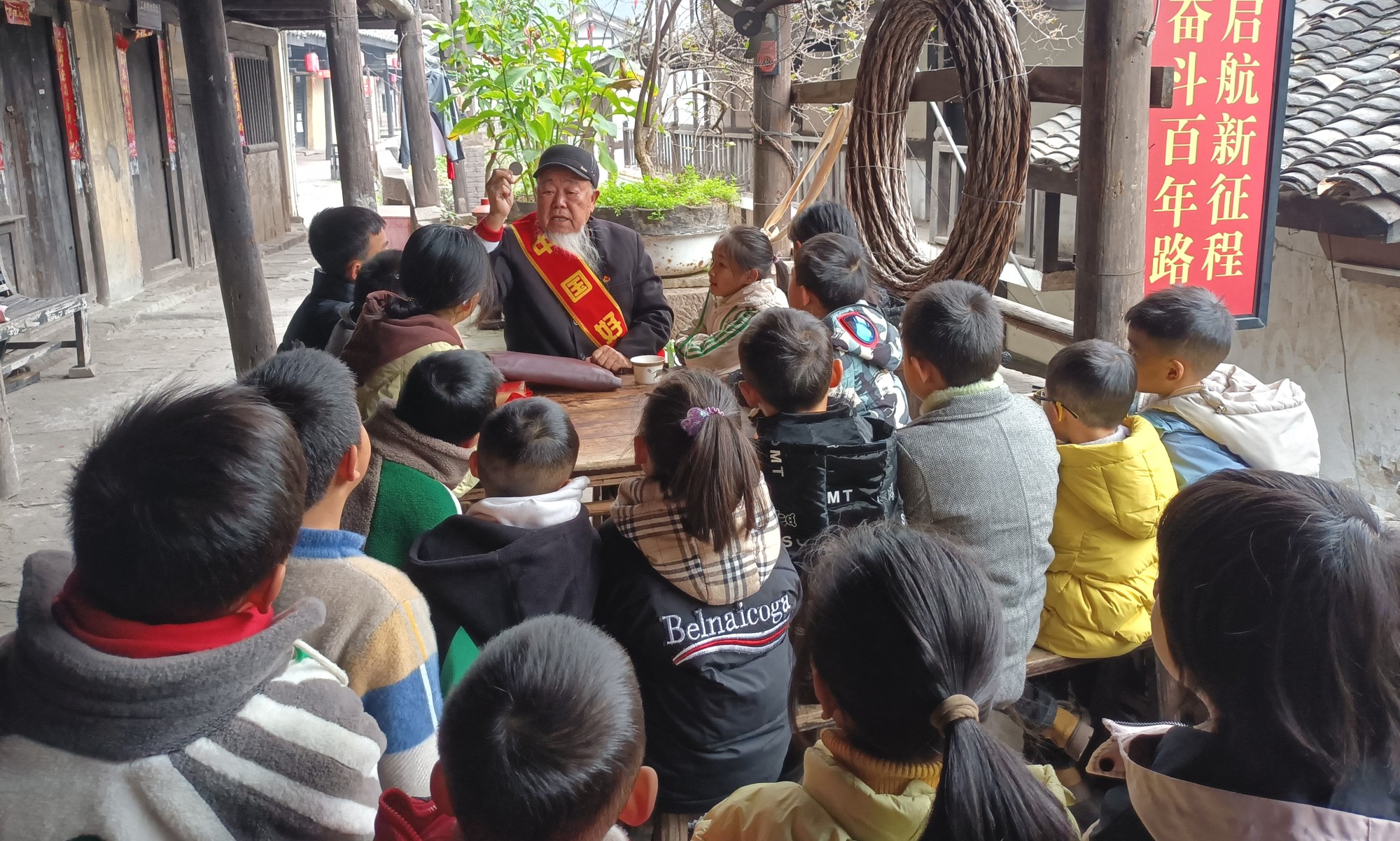 蔺州“五老”胡敬华 红色故事讲不停