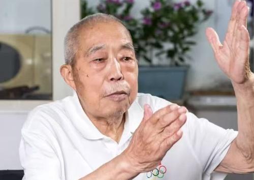 倾听“活着的历史”邵泽怀老爷爷讲述“抗美援朝战斗故事”