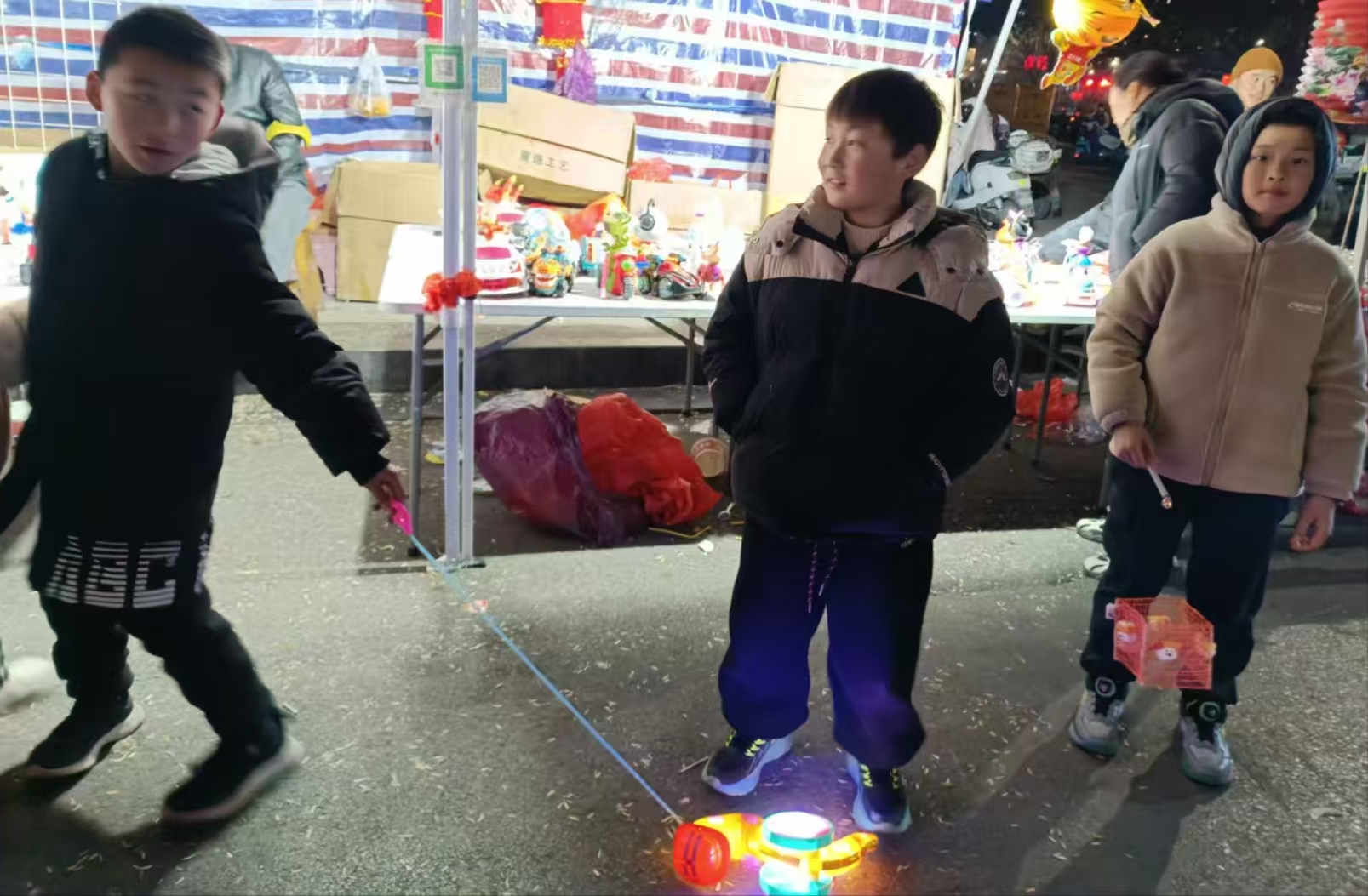 保护环境，不燃烟花爆 ——江苏省徐州市铜山区棠张镇“五老”开展教育儿童不燃烟花爆竹活动