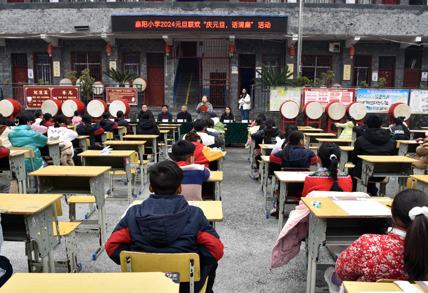 1704076122930572.jpg DSC_2965.jpg