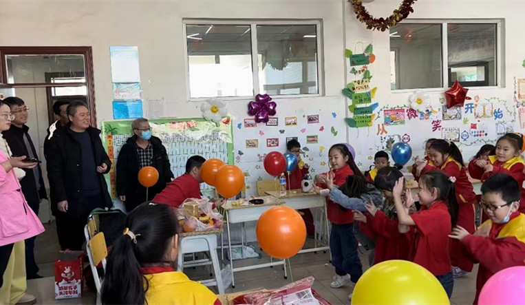 1704254420698678.jpg 元宝山区元矿小学元旦活动照片3_副本.jpg