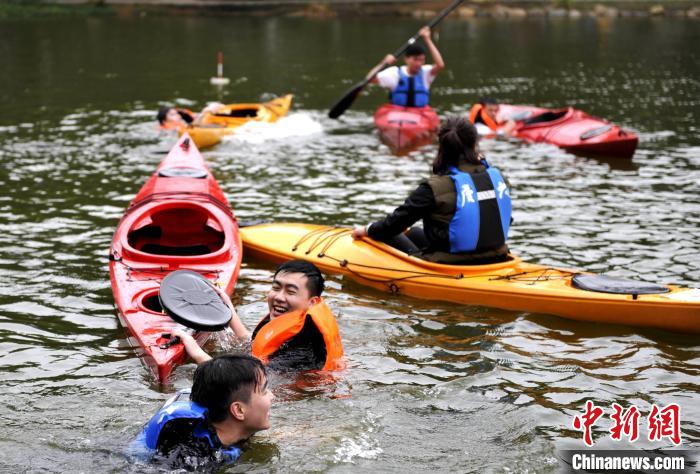 1704764650448458.jpg 1704764650448458.jpg