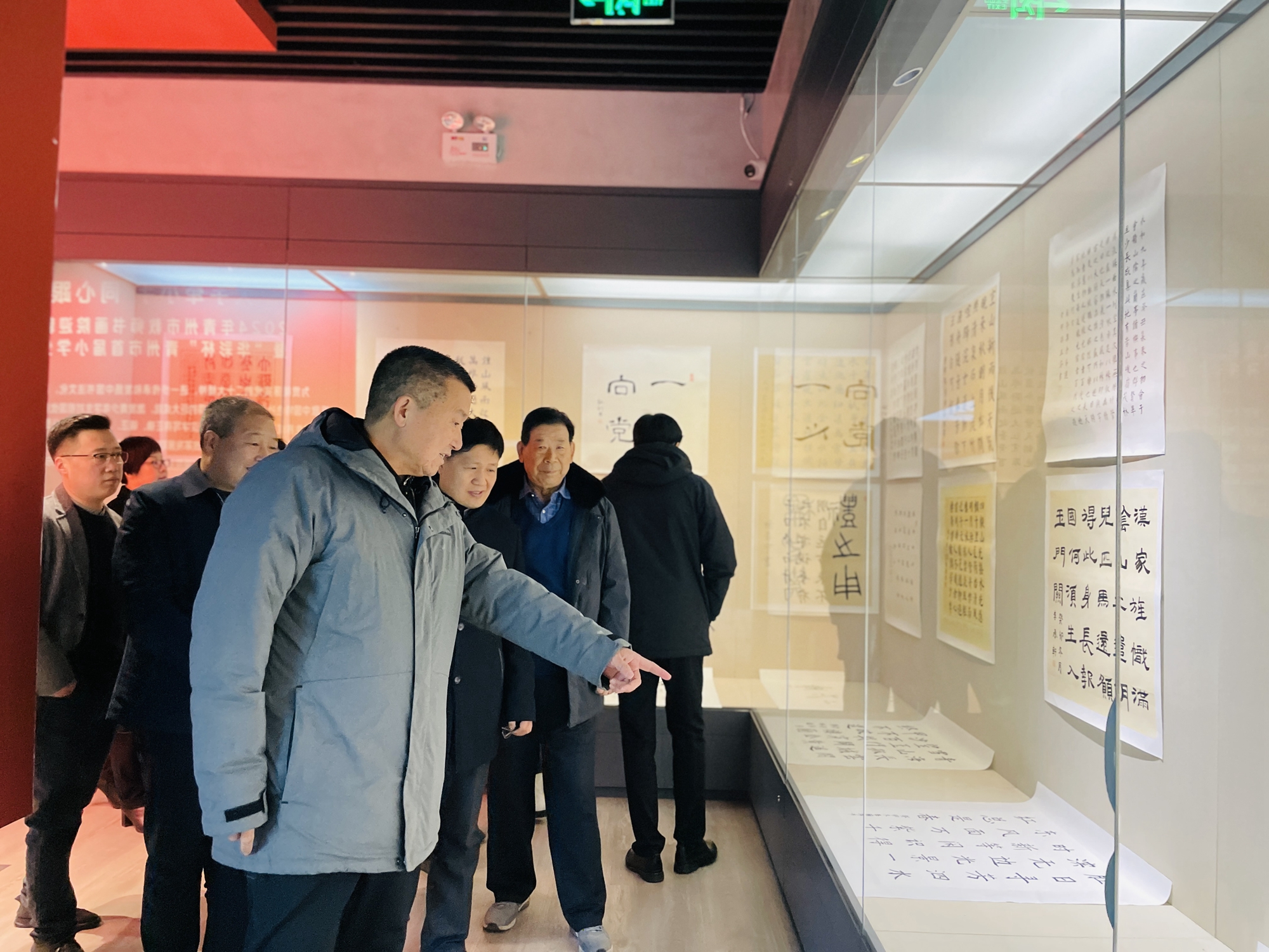 3 欣赏书画展_副本.jpg