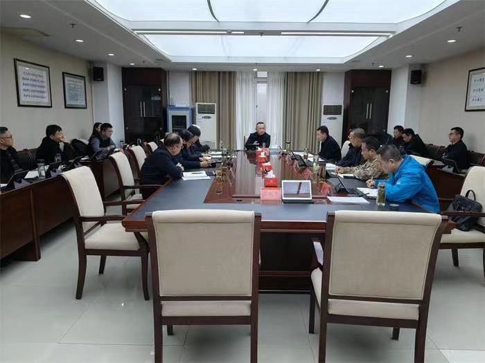 1706496588230564.jpg 常委会听取汇报.jpg