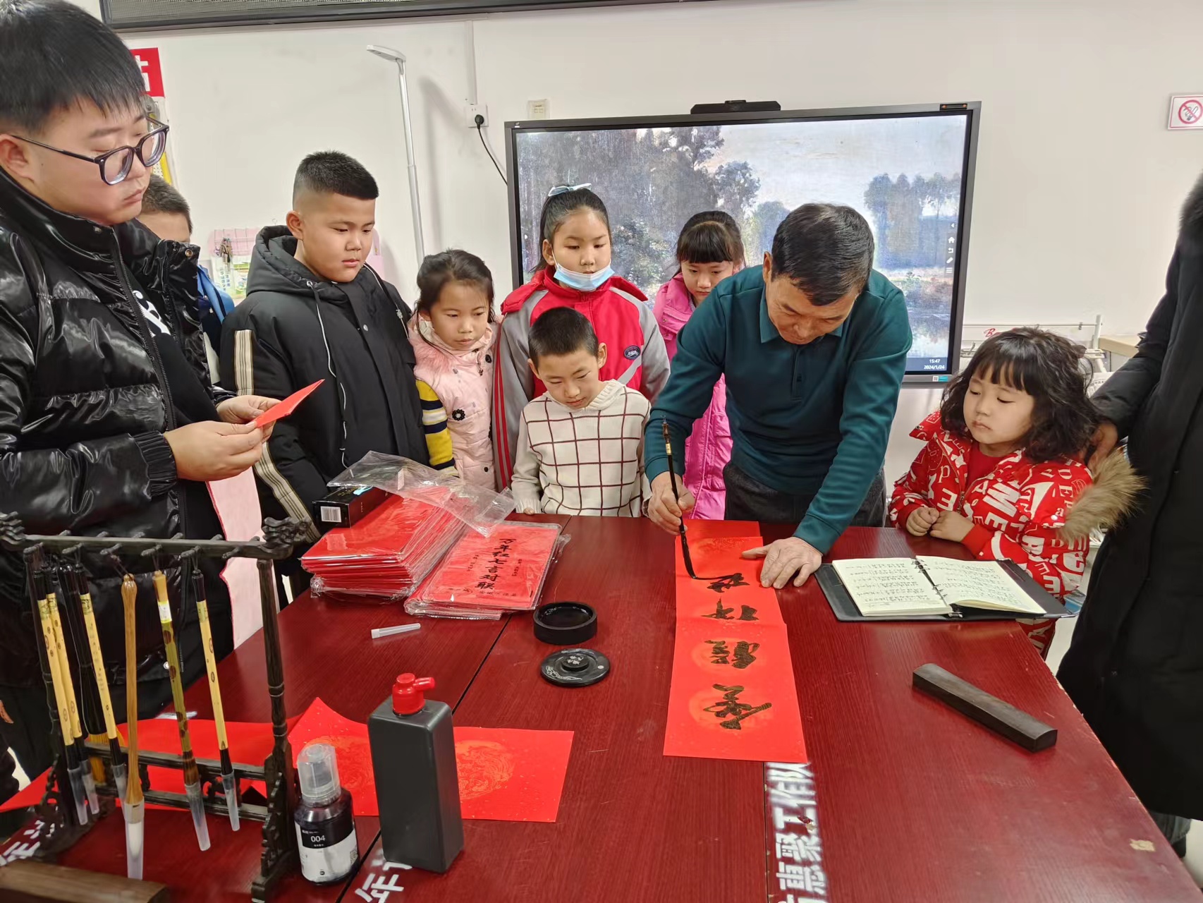 图片说明：黄田农场朝阳社区来战“送万福赠万家”活动。 (2).jpg