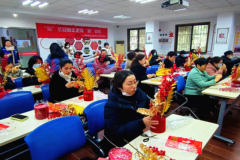 江苏省南京市玄武区香铺营社区关工委组织开展 “暖暖中国味、浓浓腊八节”主题活动 (3).jpg